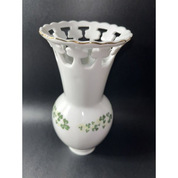 Blarney Porcelain Vase 6.5” Tall Shamrock Cut Outs And Green Shamrock Print - Picture 3 of 7